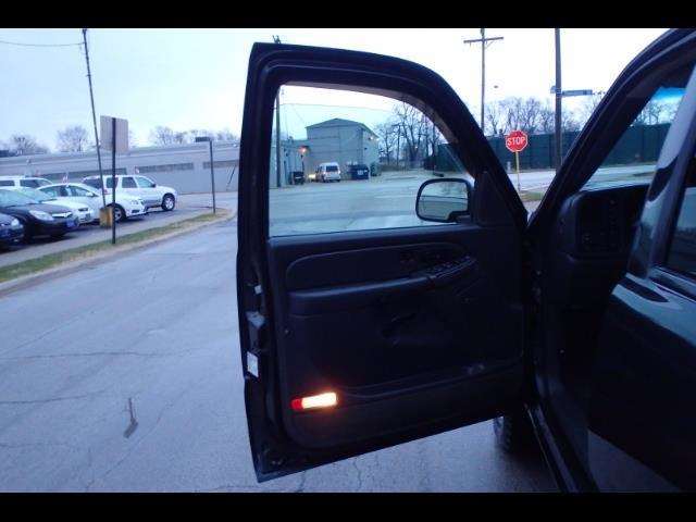 2005 GMC Sierra 1500 SLE 4dr Crew Cab SLE
